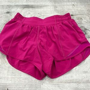 Lululemon Hotty Hot Short 2.5” Ripened Raspberry Size 4